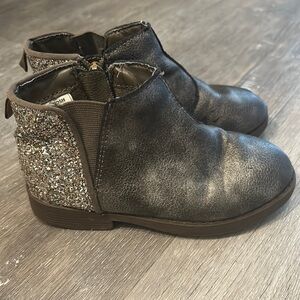 Girls ankle boots